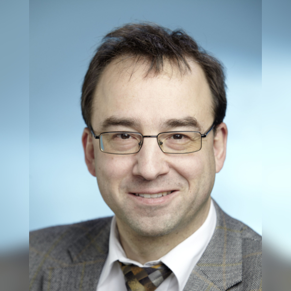 Customer First Jürg Leuthold, ETH Zurich